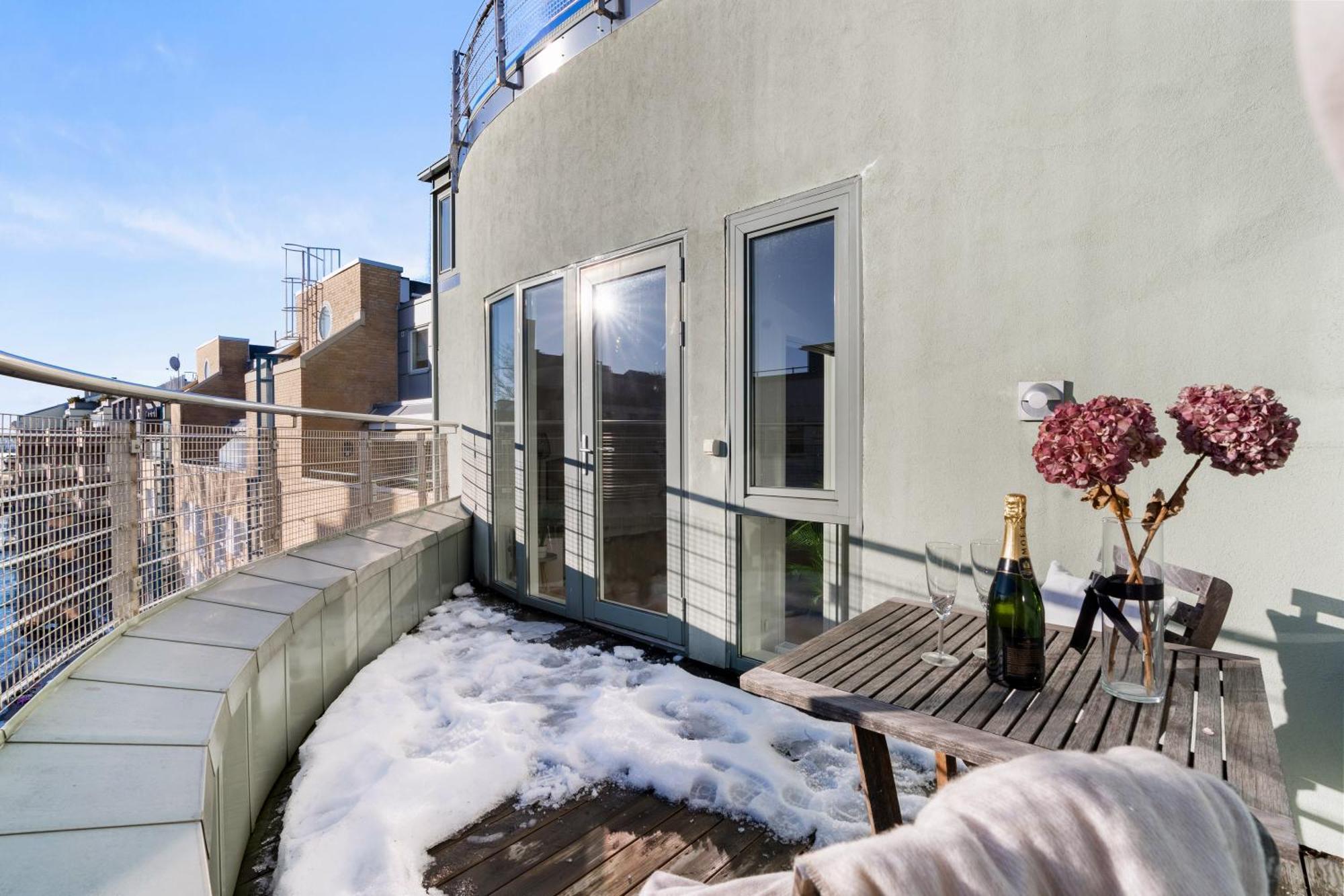 Top Floor With Balcony - Super Central - 5 Pax Oslo Kültér fotó
